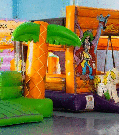 Toboganes y Castillos